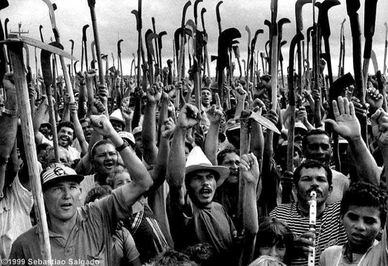 sem-terra_sebastião-salgado1
