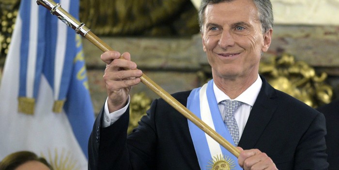 0 macri 1