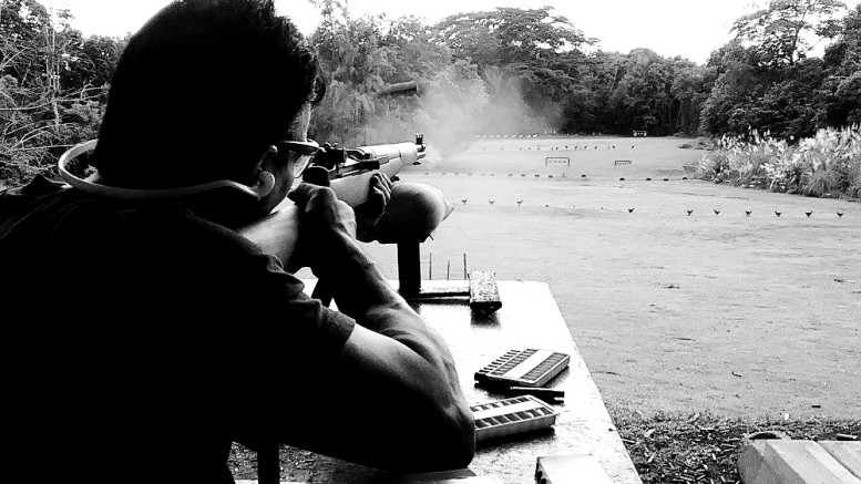 As western media concentrates on the US firearms debate, Panama offers an also telling case study. Photo (c) Ailana Navarez ; Pulsamerica 2016 ft. ex-Deputy Yassir Purcait ; Balboa Gun Club