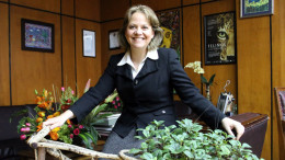 Martha Delgado Peralta: "Some say that Mexico City's cleanliness ended 25 years ago, and that today we are just like Beijing...things are changing." Photo (c) Planeta Azul 2011